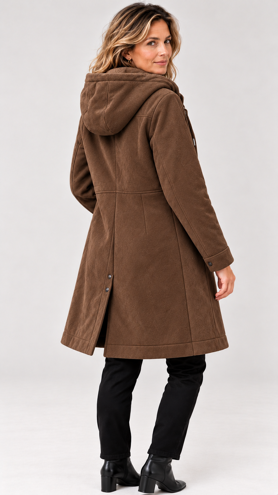 Astrid – Damenmantel in Wildlederoptik