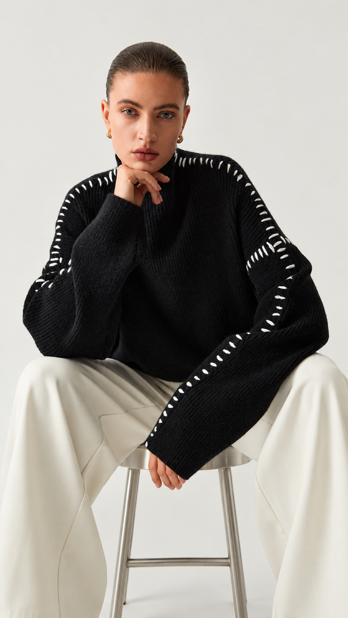 Alma – Damen-Oversizepullover mit Piqué-Details – Produktansicht