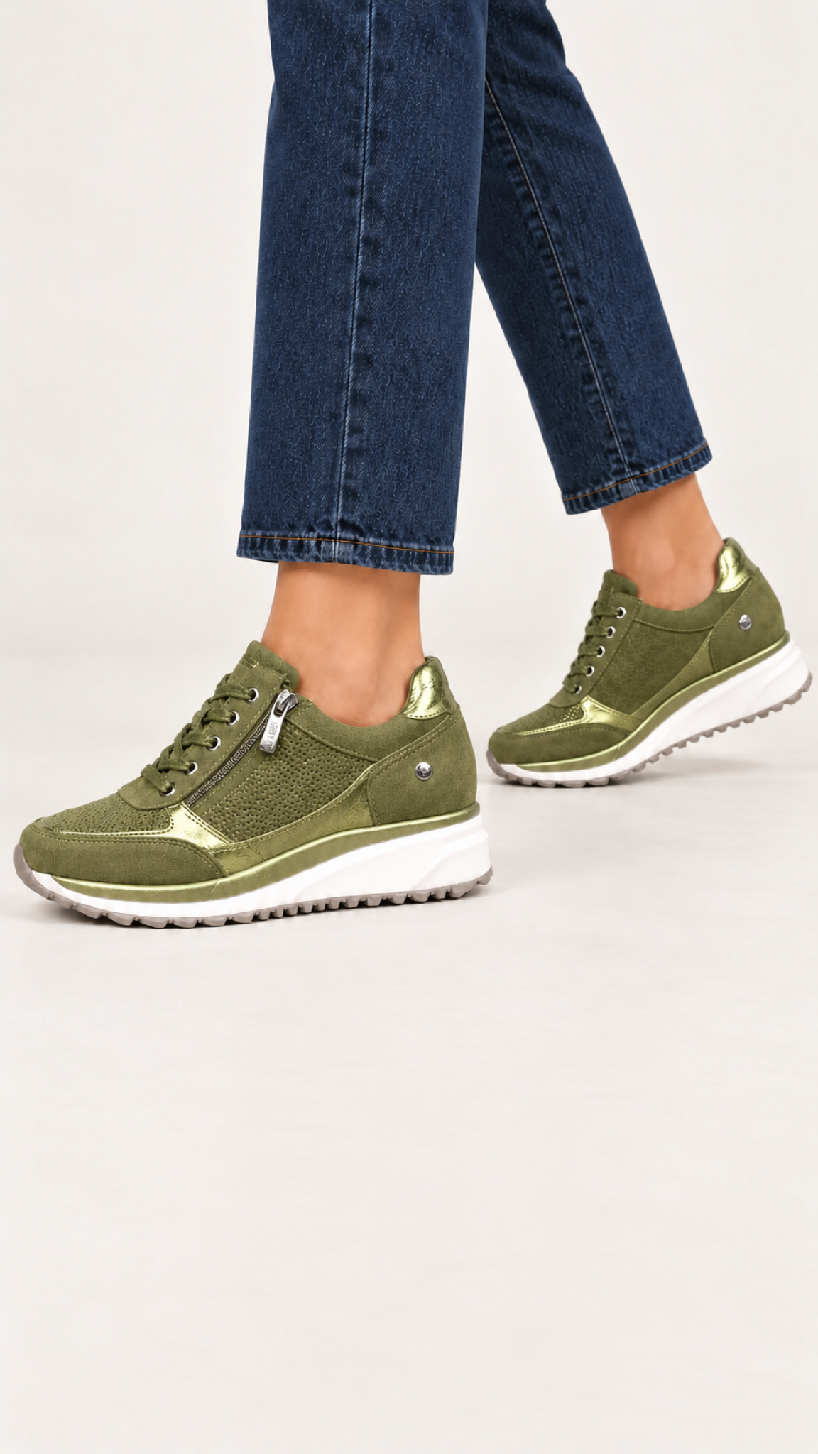 Sneaker mit Keilsohle – Grün – Ansicht 1