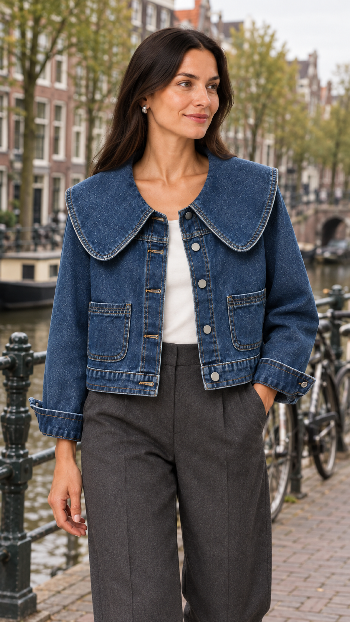 Minea Jeansjacke in Blau – 02-amsterda