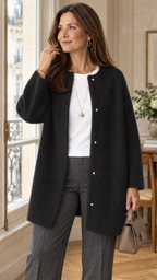 Ruperta Strickjacke in Schwarz – interior
