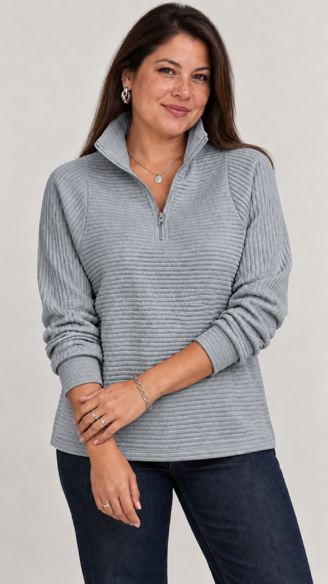 Vilja Pullover in Grau – capa